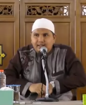 Apakah Haji Tetap Wajib Jika Harus Antri Puluhan Tahun? – Pendapat Ustadz Dr. Erwandi Tarmizi